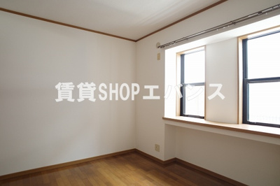 【寝室】 | グローバルヴィラ弐番館