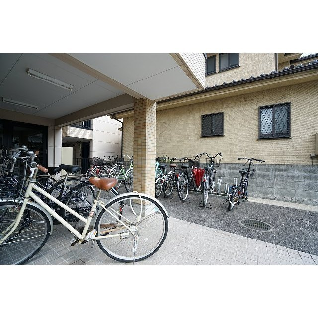 ドーチェスター大宮のその他|駐輪スペース