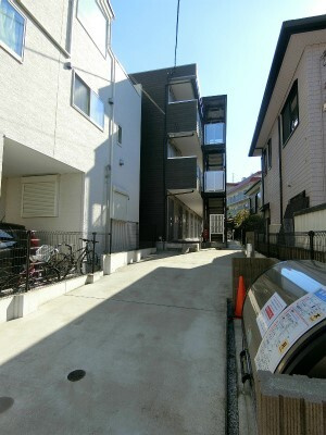 リブリ・杜のエントランス|落ち着いたエントランスです