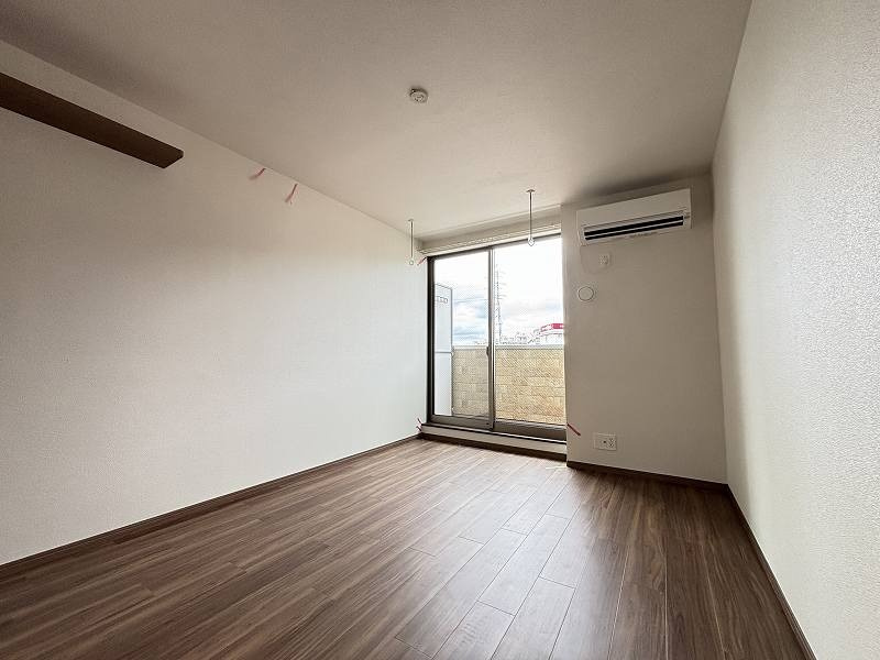 WELLDENCE鳩ケ谷の内装|明るい室内です