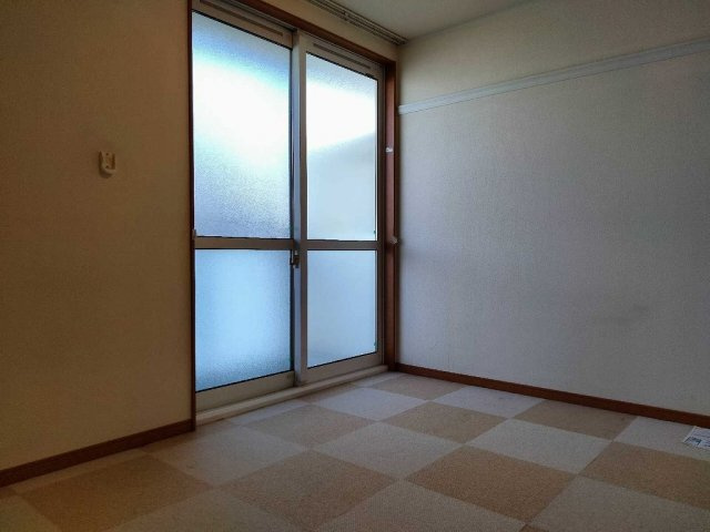 レオパレスアルビレオの居間・リビング|ゆったり過ごせる居間です