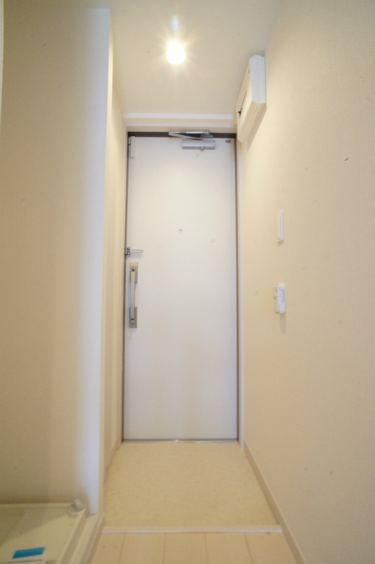 リブリ・アザリアの玄関|きれいな玄関です