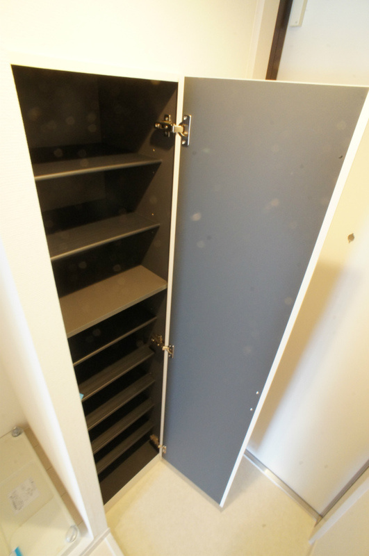 リブリ・アザリアの収納|シューズボックス