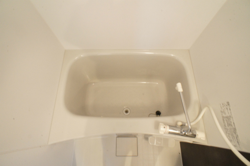 リブリ・アザリアの浴室|きれいなお風呂です