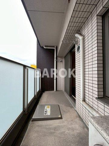 レジデンシャルヒルズアーバンプレイスのバルコニー