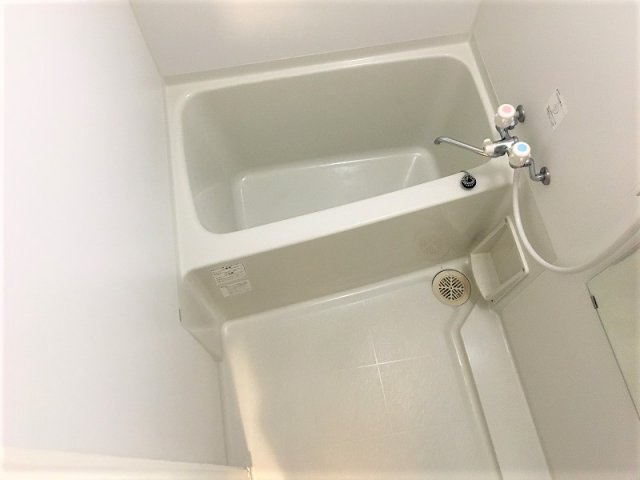レオネクストＳＡＫＵＲＡの浴室|コンパクトで使いやすいお風呂です