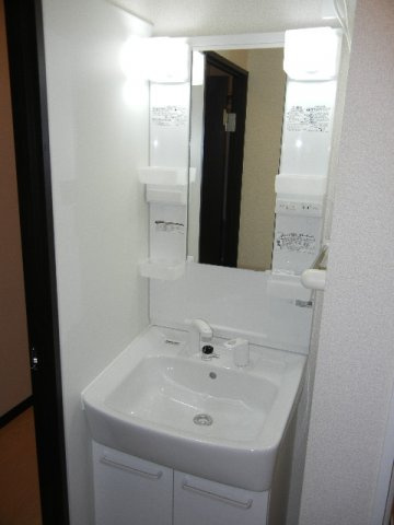 レオネクストＳＡＫＵＲＡの内装|明るい室内です