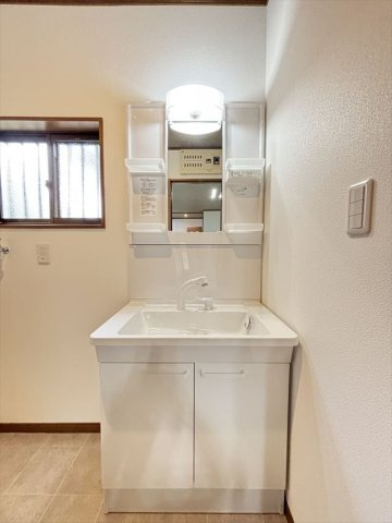 ロードライトの独立洗面台|独立洗面台です