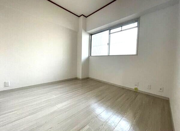 サンテラスタカギの洋室