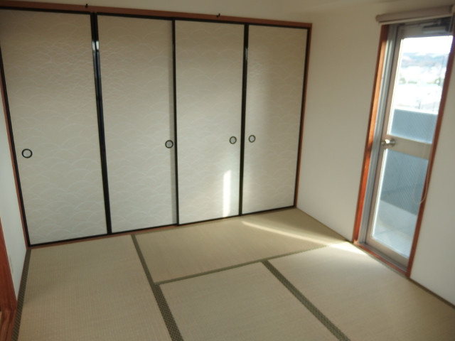 アーバンライフ栄の和室