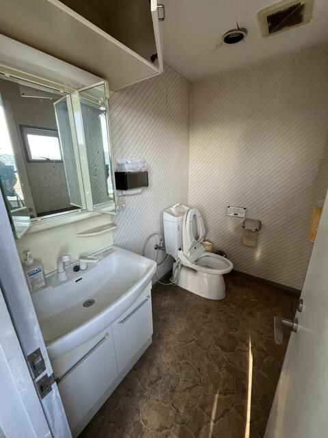 サトウビルの洗面所