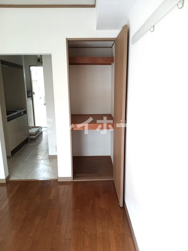 エフエヌハイツの収納