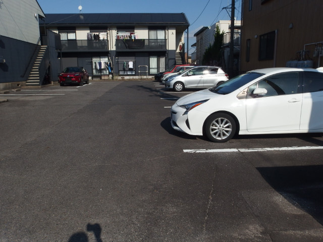 ルート3A棟の駐車場