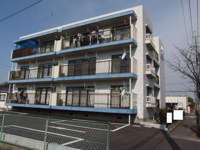 マンションニューフラワーの外観