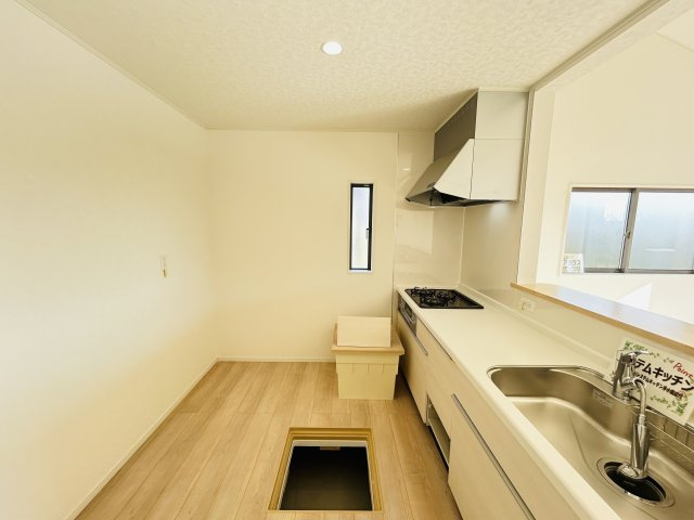 新築　高崎市箕郷町白川第2　クレイドルガーデン　１号棟のキッチン|現地写真　間口2550ｍｍで作業スペースも広々！換気扇も汚れが付きにくくお掃除がし易い設計です。
