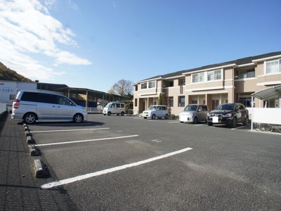 【駐車場】 | リバレイン | 駐車場2台可能です♪