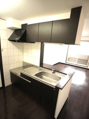 【キッチン】 | リバレイン | 会話をしたり、テレビを見ながらお料理できる対面キッチンです。