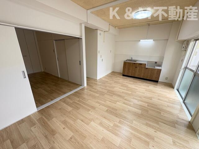 山口マンションの居間・リビング|使いやすいリビングです