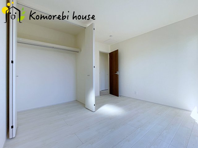 上尾市原市　第8　新築一戸建て　リーブルガーデン　01の寝室|26.3.14撮影済み