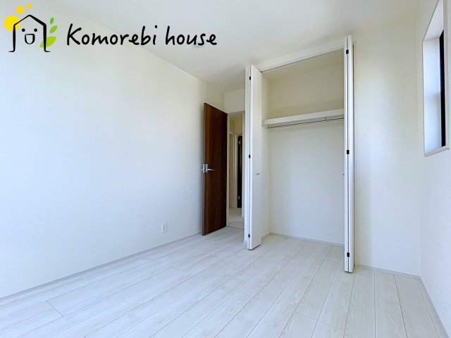 上尾市原市　第8　新築一戸建て　リーブルガーデン　01の収納|26.3.14撮影済み