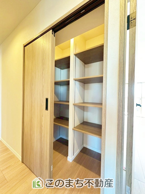 【収納】 | ダイアパレス自治医大3番館 | ホール部分にも大きな収納があります★