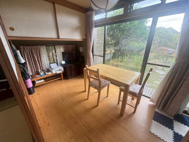 東金市関内　中古戸建の居間・リビング