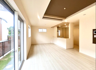 【居間・リビング】 | 府中市四谷４丁目　全14棟　5号棟　仲介手数料無料