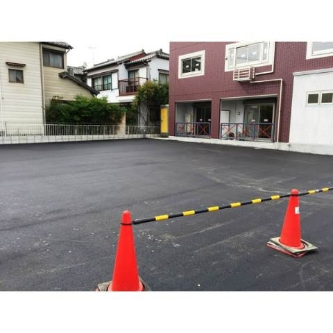 グランドフォレスタの駐車場