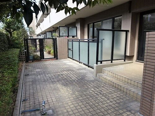 ライオンズステージ上野毛のその他|テラス　※2023年2月撮影