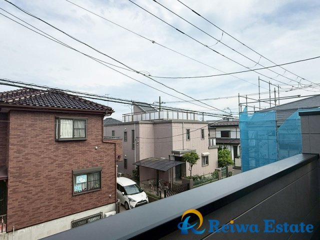 新築戸建　茅ヶ崎市高田4丁目の展望|リビングから繋がるバルコニーは開放的な空間を生み出します。