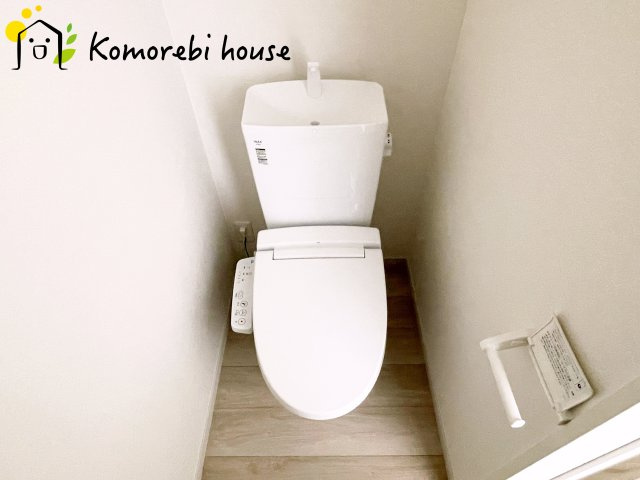 上尾市小泉　3期　新築一戸建て　クラフトピット　01のトイレ|トイレです