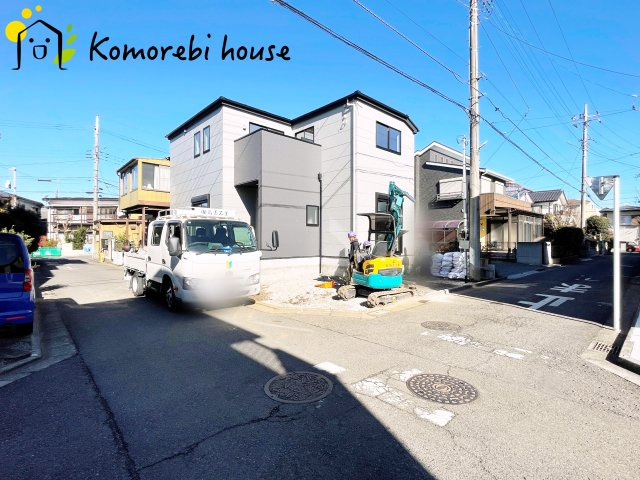 上尾市小泉　3期　新築一戸建て　クラフトピット　01の前面道路含む現地写真|前面道路含む現地写真です