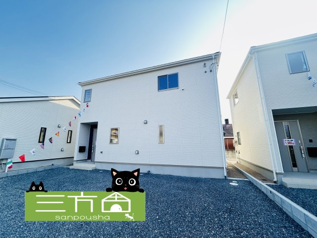 新築　高崎市箕郷町白川第2　クレイドルガーデン　5号棟の外観|現地写真　2025年12月完成しました！ご内覧等、お気軽にお問合せください♪　							
　							
