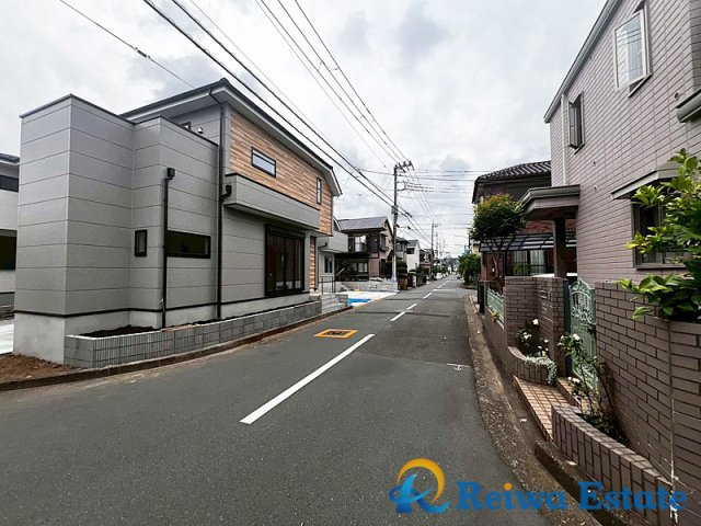 新築戸建　茅ヶ崎市高田4丁目の前面道路含む現地写真|周辺は閑静な住宅街で子育て世帯にオススメな住環境です☆彡