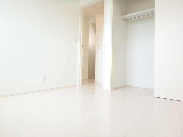 アルバ・トレ柏の洋室