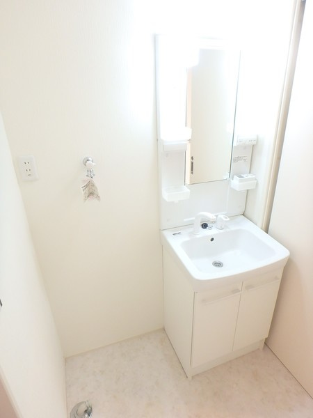 アルバ・トレ柏の独立洗面台