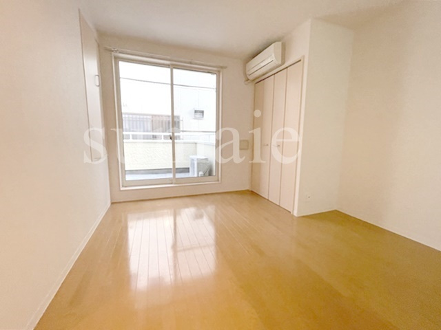 コーポアリカワの居間・リビング|洋室です♪