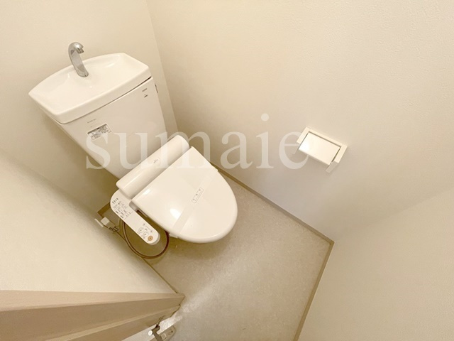 コーポアリカワのトイレ|ウォシュレット完備です♪