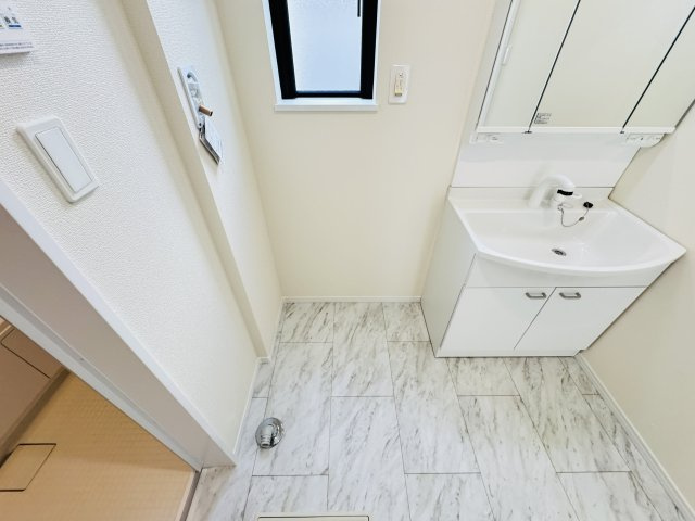 松戸市松飛台新築戸建【松飛台第二小学校：2分】のランドリースペース|洗濯機置き場