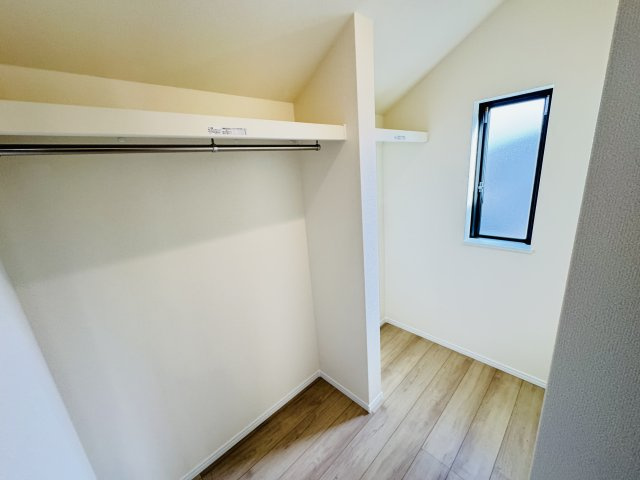 松戸市松飛台新築戸建【松飛台第二小学校：2分】の収納|2Fファミリークローゼット