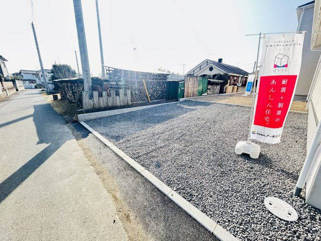 新築　高崎市箕郷町白川第2　クレイドルガーデン　6号棟の駐車場|現地写真　駐車スペースは並列2台分可能です！
