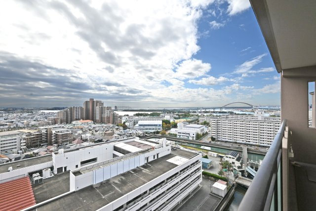 コート甲子園南4番館の展望|バルコニーからの眺望です。