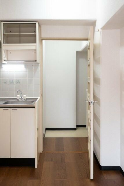 ２１オギサカ志村坂上の玄関