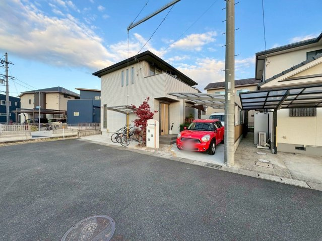 守山市小島町　中古戸建ての外観