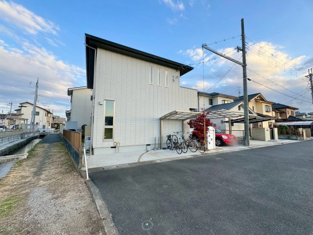 守山市小島町　中古戸建ての外観