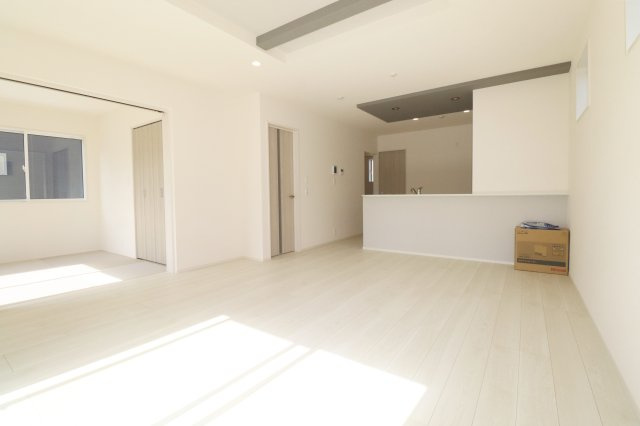 郡山市静町4期　　　　1号棟　　大成小学校、郡山第７中学区の居間・リビング