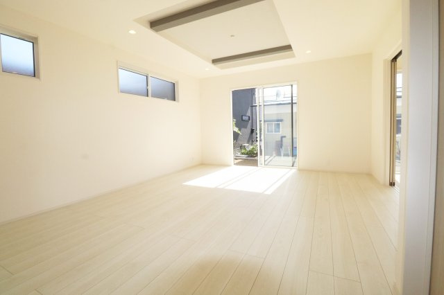 郡山市静町4期　　　　1号棟　　大成小学校、郡山第７中学区の居間・リビング