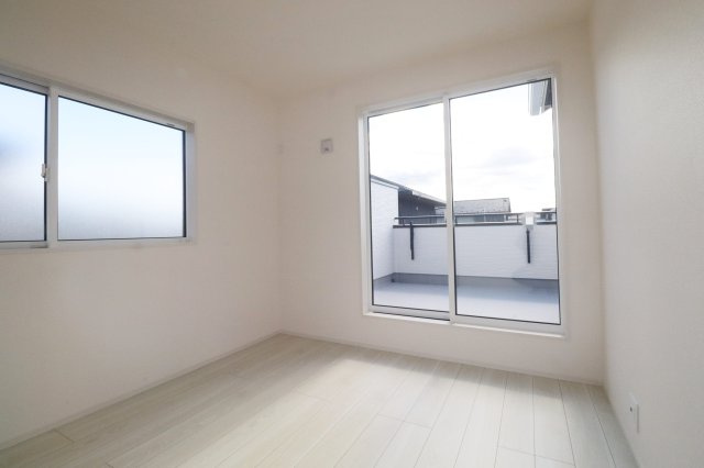 郡山市静町4期　　　　1号棟　　大成小学校、郡山第７中学区の洋室