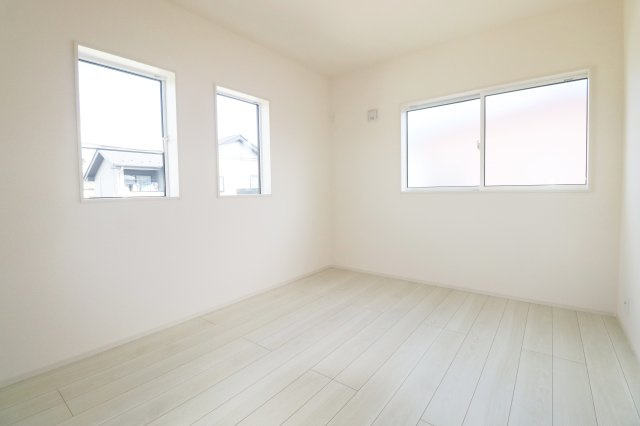 郡山市静町4期　　　　1号棟　　大成小学校、郡山第７中学区の洋室