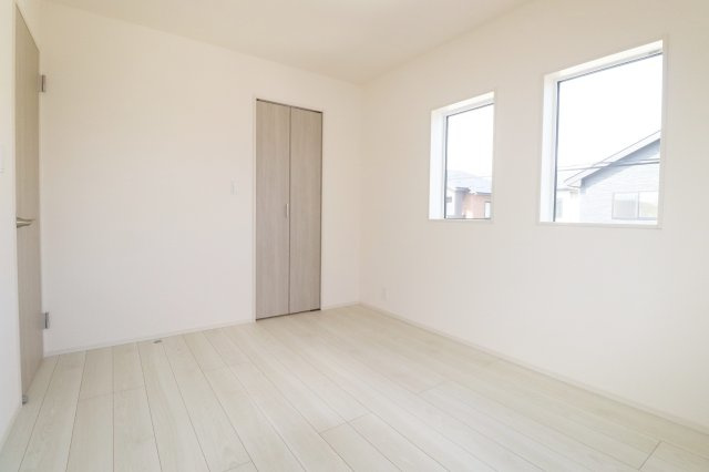 郡山市静町4期　　　　1号棟　　大成小学校、郡山第７中学区の洋室